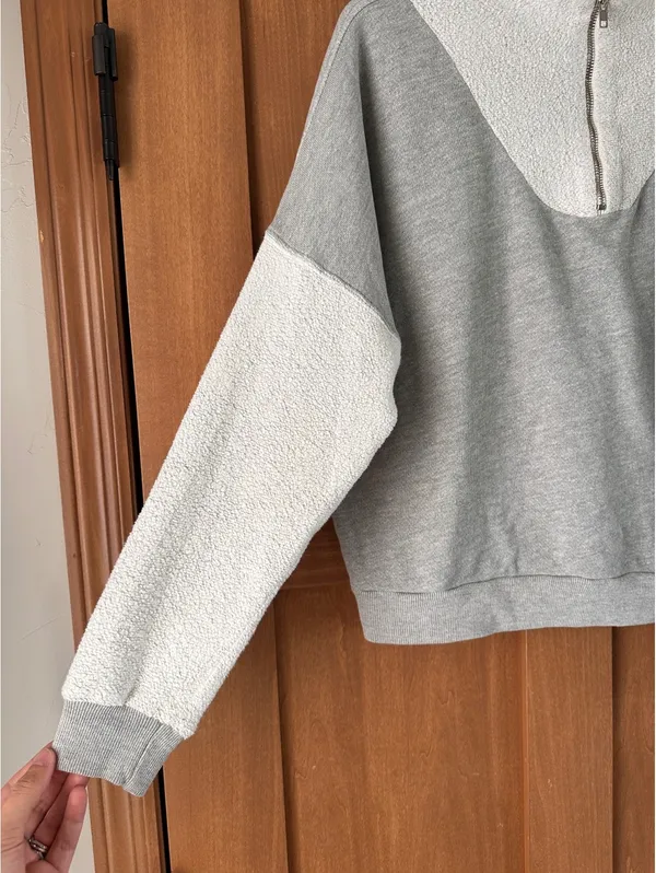 PerfectWhiteTee Tyra Fleece 1/4 Zip Pullover in Heather Grey Women’s Small - Image 3