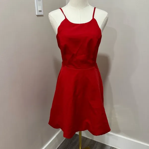 Lulu's little Red Dress open back size small‎ - Image 2