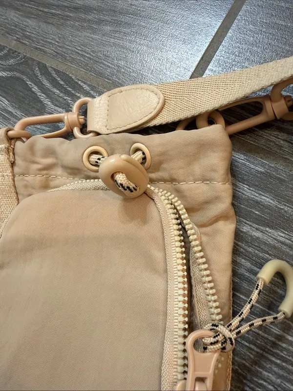 BEIS Tan beige Crossbody water bottle sling holder EUC - Image 6