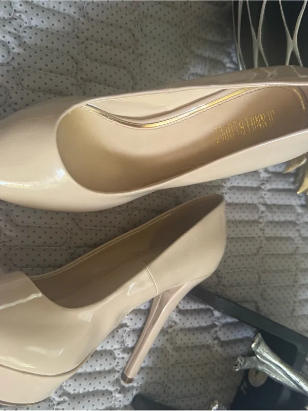 Jennifer Lopez Nude Patent Platform Stiletto Heels - Image 4