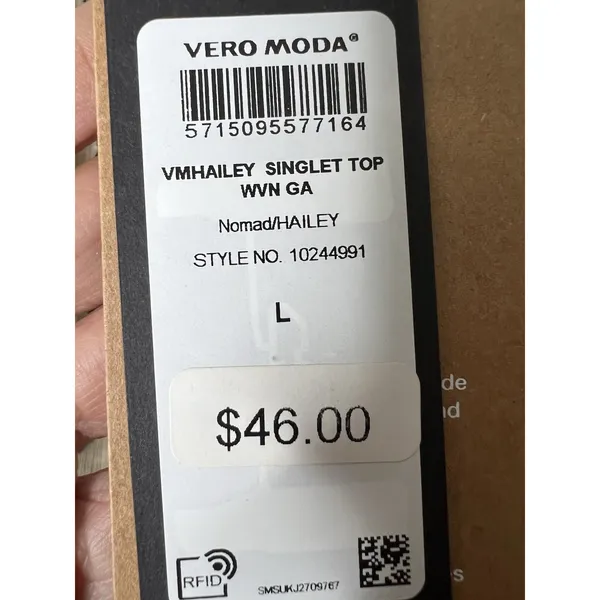 Vera Moda Hailey Singlet Top NWT large - Image 6