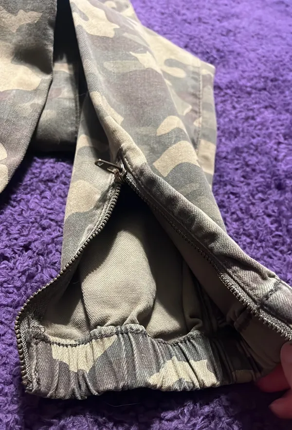 American Eagle Camo Jogger - Image 7