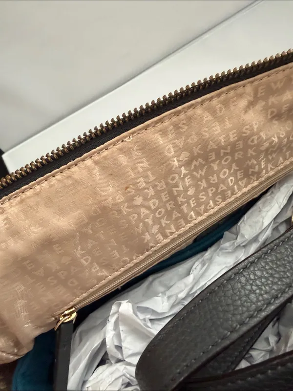 Kate Spade Baxter Street Navy stachel - Image 12