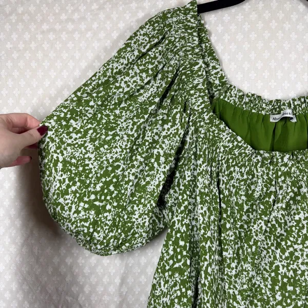 Abercrombie & Fitch Green White Splattered Print Puff Sleeve‎ Top - Image 4