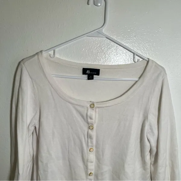 AB‎ Studio Women's Size Medium Cardigan Blouse Peplum Hem White Scoop Neck - Image 2