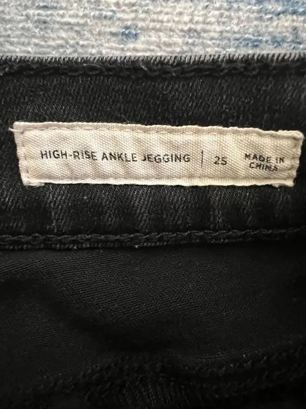PacSun Black Distressed Busted Knee High Rise Ankle Jegging Women's 25" - Image 5