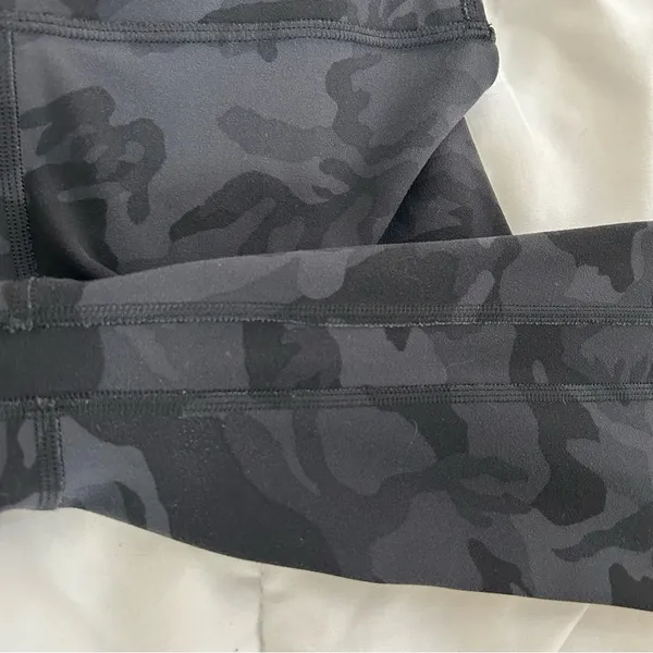 Lululemon Align Crop *21" Incognito Camo Multi Grey 4 - Image 11