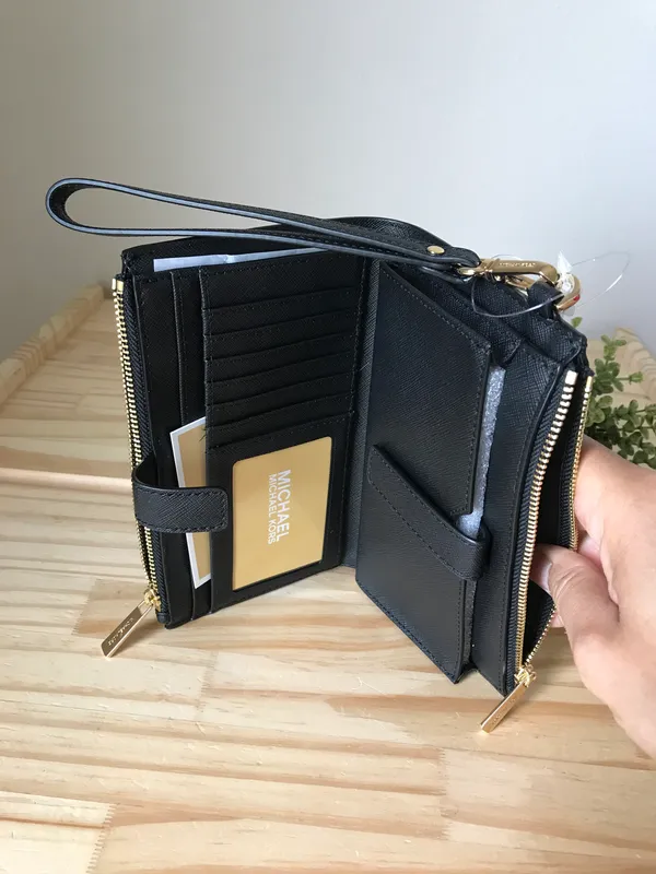 Michael Kors Wallet - Image 4