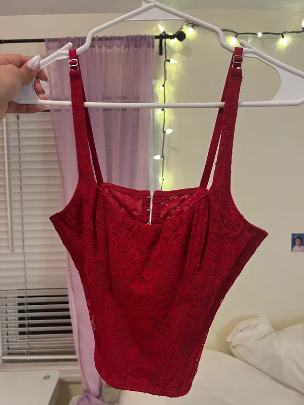 Hollister Red lace corset - Image 3