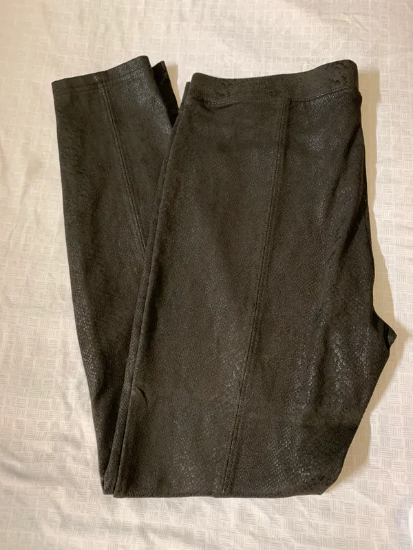 Hue Snakeskin Jeggings - Image 2