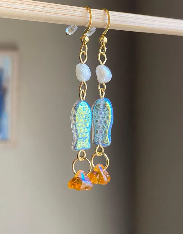 quality Czech glass beads fish unique dangle earrings⭐️🐟💕 - Image 2