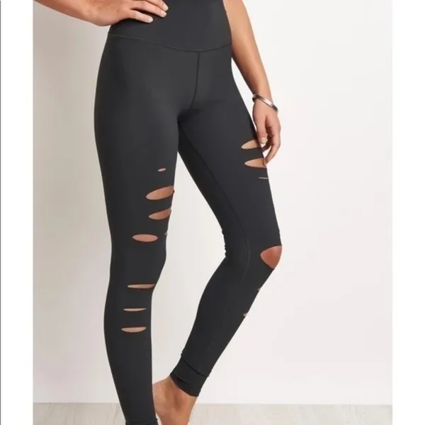 Alo Yoga High Waist Ripped Warrior Legging - Image 3