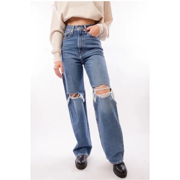 Levi’s Premium High Loose Distressed Wide Leg Jeans‎ Size 26 - Image 4