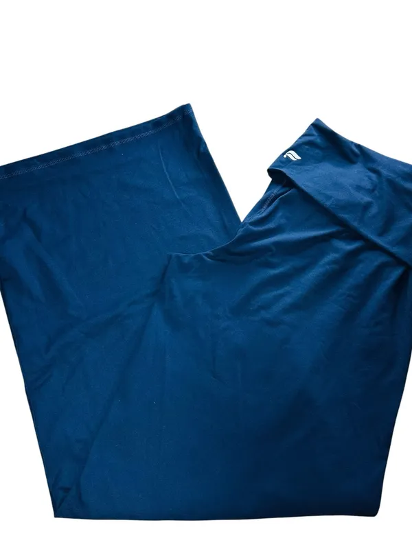 Fabletics dark blue foldover wide-leg pants - Image 4