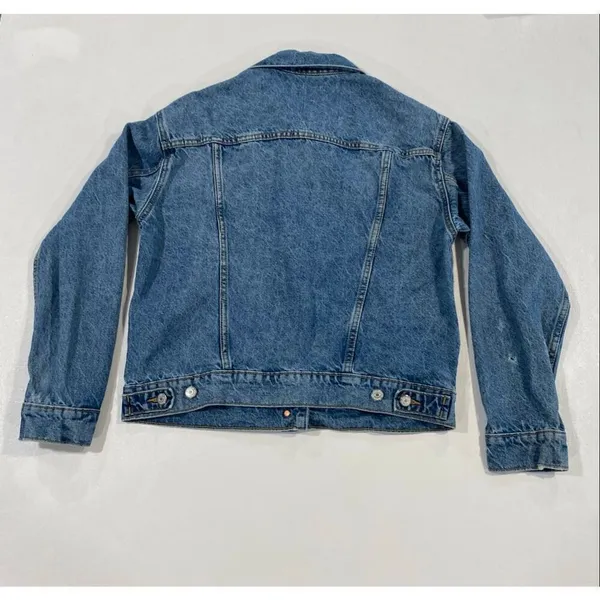 Old Navy Women Denim Trucker Jacket Medium Blue Jean Classic Button Distressed - Image 2