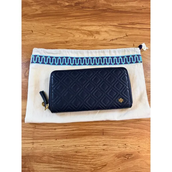 Tory Burch Fleming Zip Continental Wallet Navy Blue Quilted Leather OS Soft Luxe - Image 6