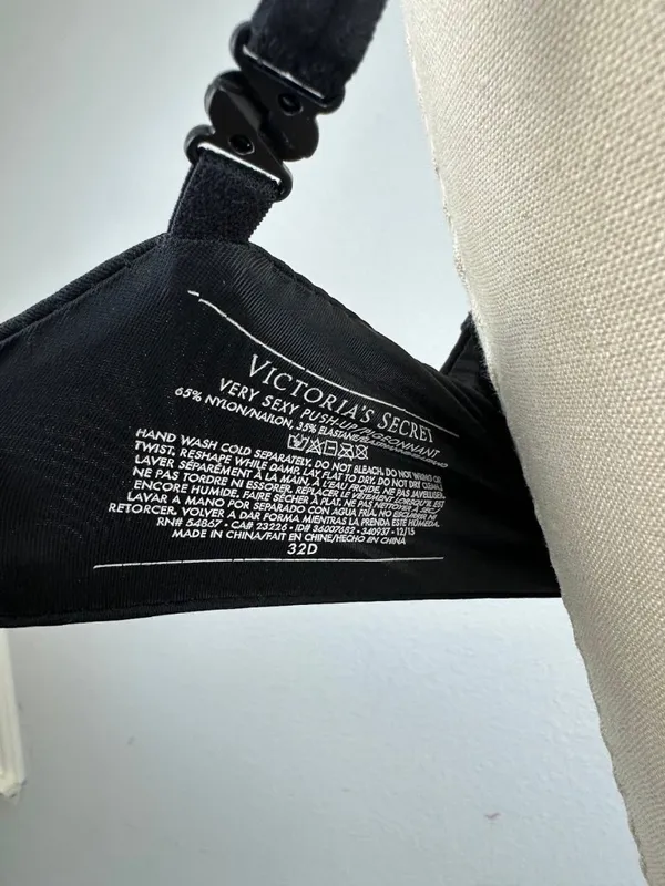Victoria's Secret Push Up Bra Black 32D Crossback - Image 8