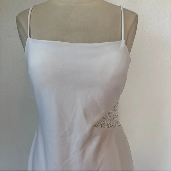 Jump White Sequin Accent Sleeve Mini Cocktail Dress - Image 7