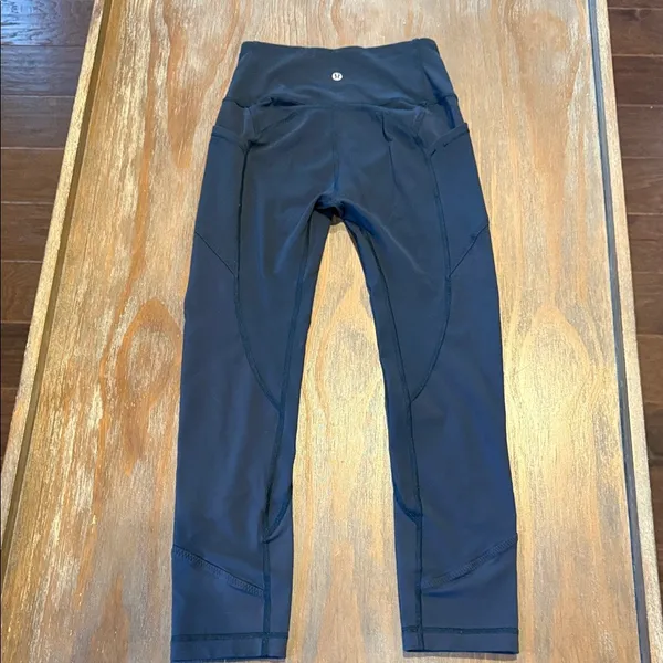 Lululemon Navy High-Waisted‎ Leggings Size 4 - Image 3
