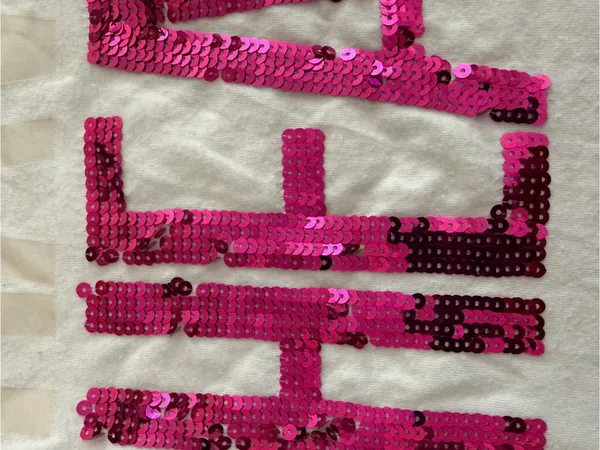 Victoria's Secret 2000s vintage style white & pink sequin Have A Heart graphic tee - Image 7
