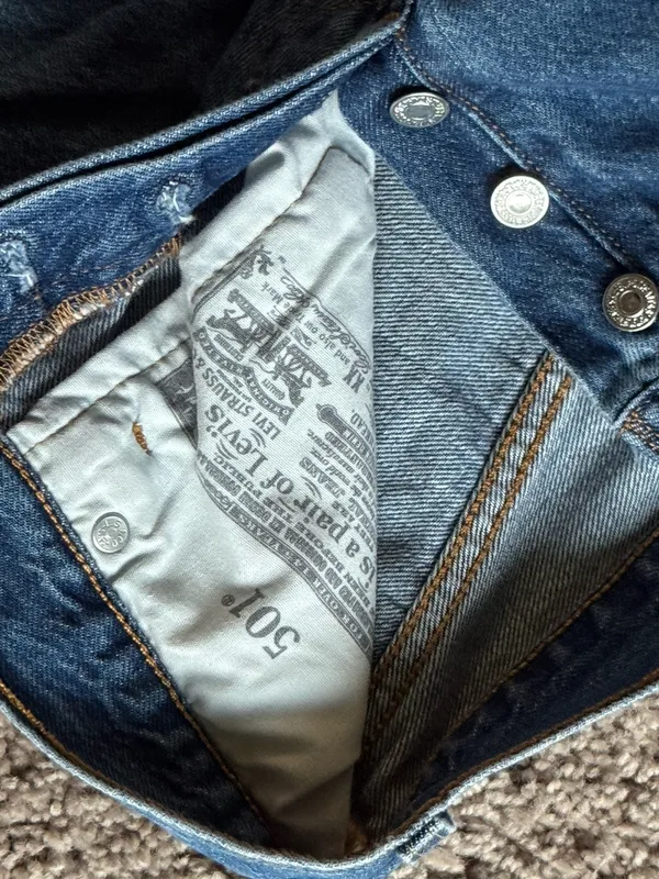 Levi’s - Image 2