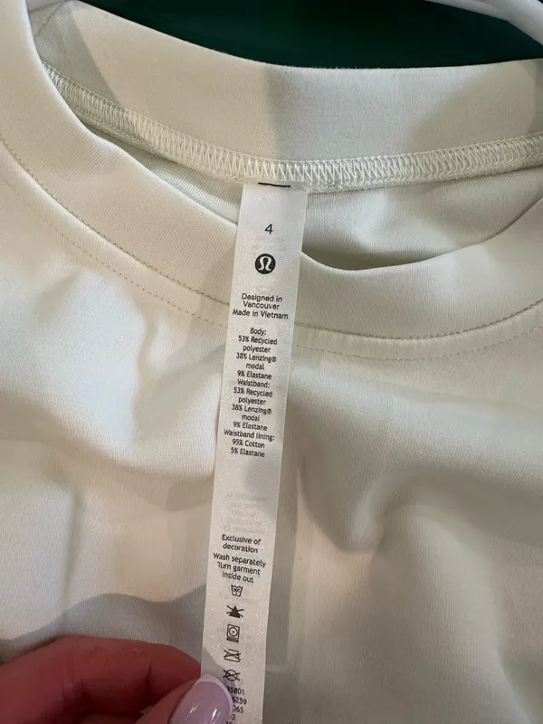 Lululemon cropped shirt - Image 4