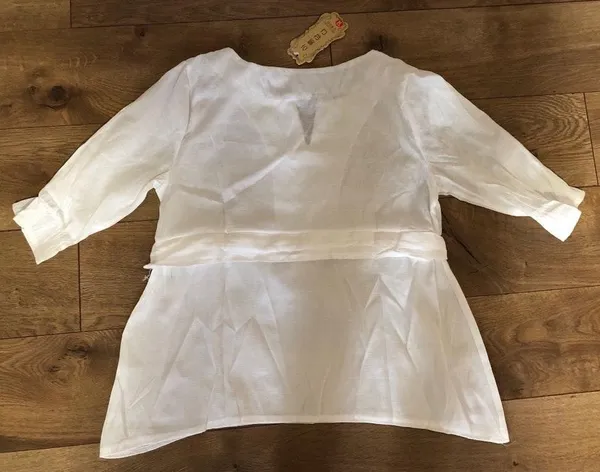Summer Top White Size M - Image 4