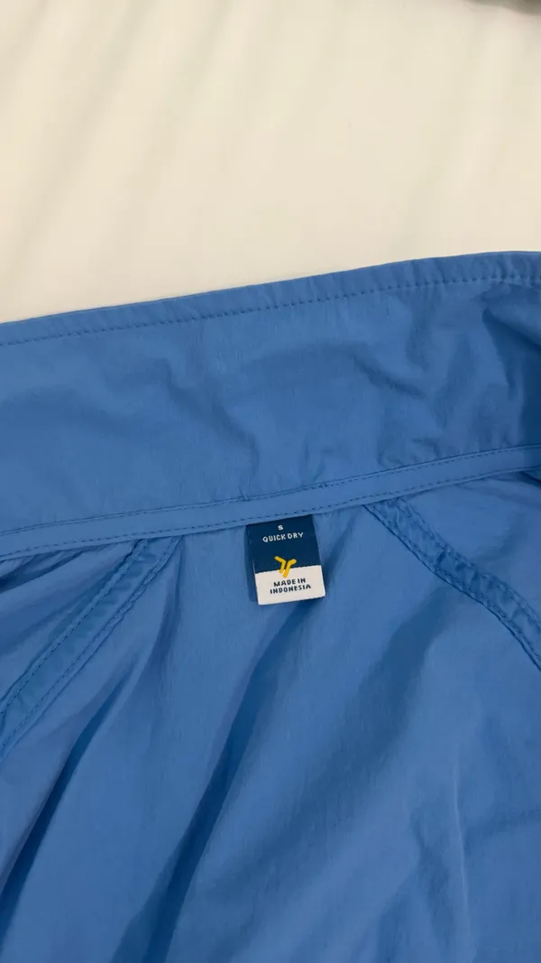 Old Navy Jacket - Image 3