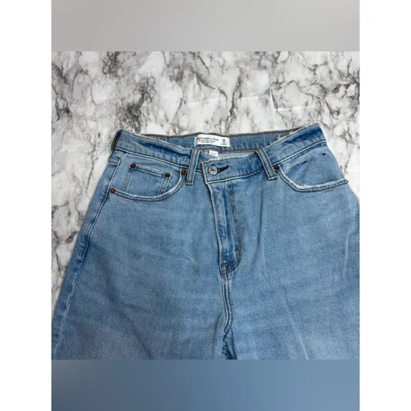 Abercrombie & Fitch Curve Love The 90s Slim Straight Ultra High Rise Jeans 28/6 - Image 6