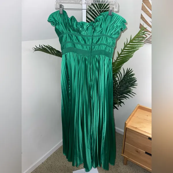 AMUR Giada Dress,‎ Green Satin Pleated, Size 2 - Image 2