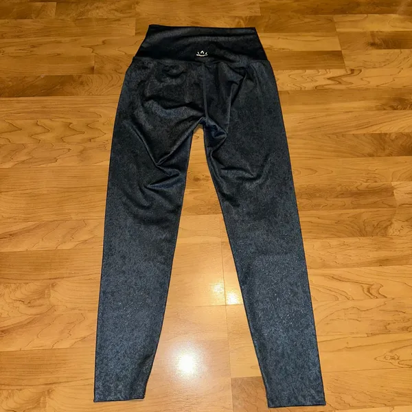 Beyond‎ Yoga Leggings High Waisted Athletic Pants Blue print S - Image 4
