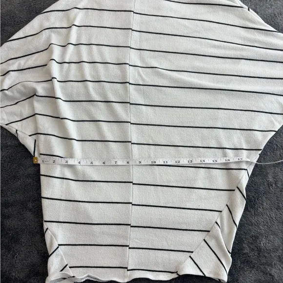 Lulus Striped‎ Boat Neck Dolman Sleeve Top White Black XS - Image 7