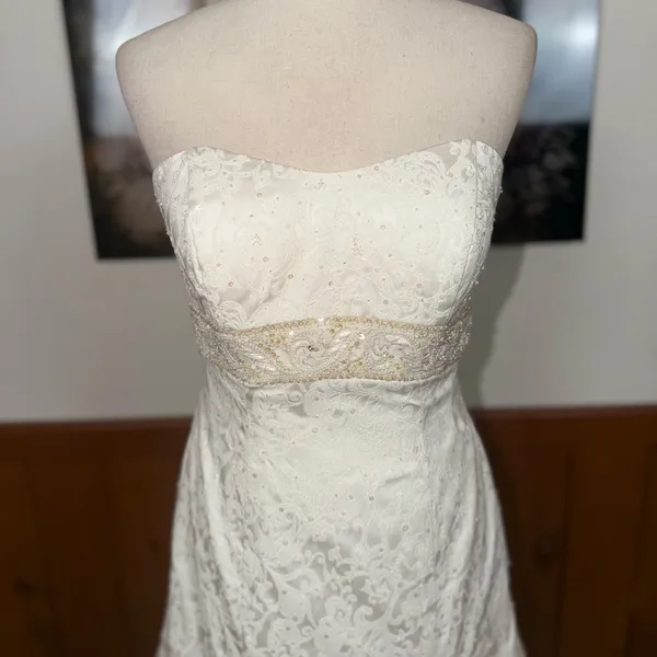 Beautiful Oleg Cassini Strapless Brocade Wedding Gown - Image 4