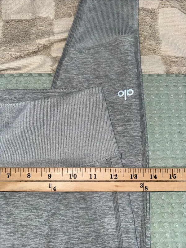 Alo Yoga Alosoft lounge Leggings XS - Image 4