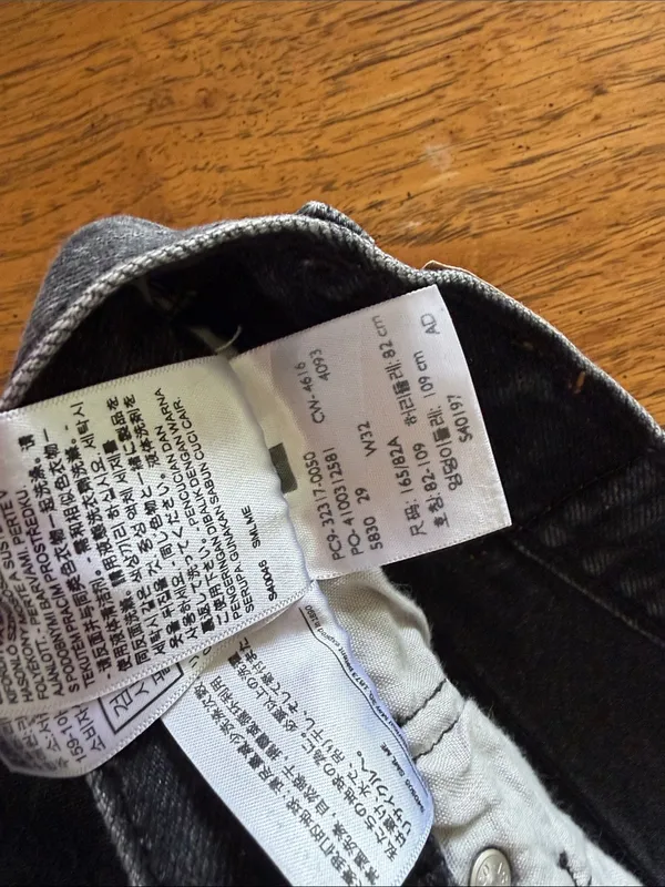 Levi’s 501 Jean Shorts - Image 3