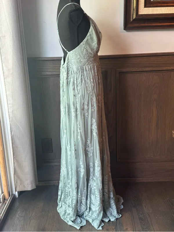 Wishlist Apparel Delicate Mint Lace V-Neck Spaghetti Strap Maxi Dress Large NWT - Image 6
