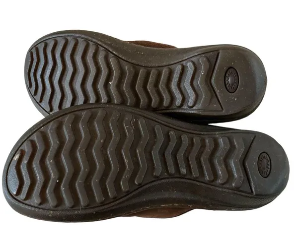 Ugg Kohala brown leather clogs sheepskinn lined size 6 women’s outdoor slippers - Image 7