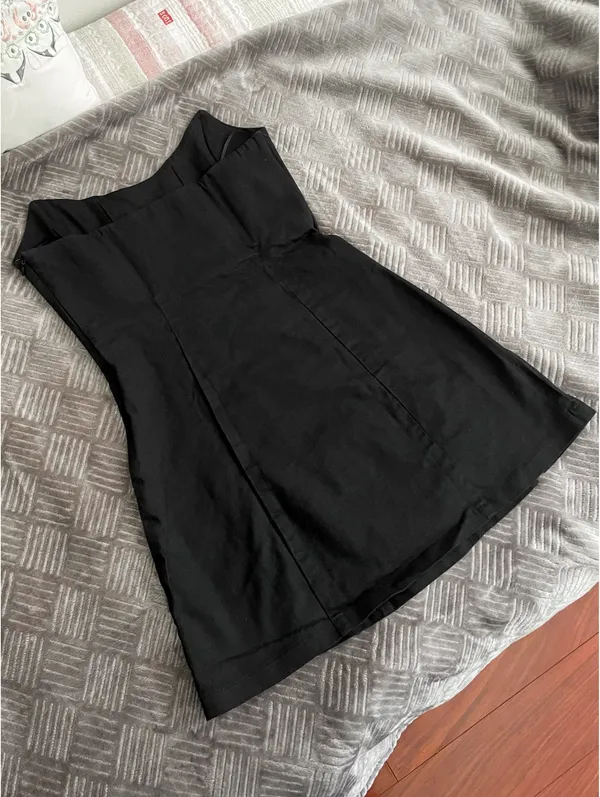 White Fox Boutique Black Corset Mini Dress with Slit - Image 4