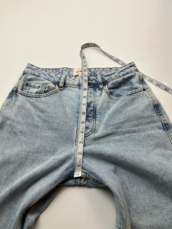 Sezane Denim Jean Womens‎ US 4 Mid-rise Tapered Straight Button Fly Bleach Blue - Image 9
