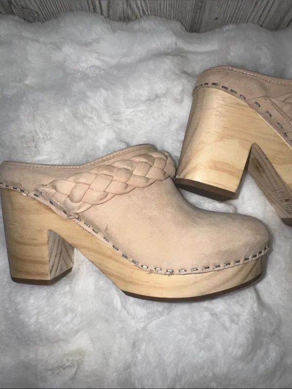 Dolce Vita Hila Braided Suede Slip-On Mules in Light Beige - Image 7