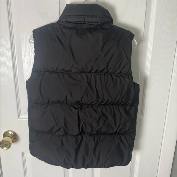 Vuori Alta Down Vest in Black S - Image 3