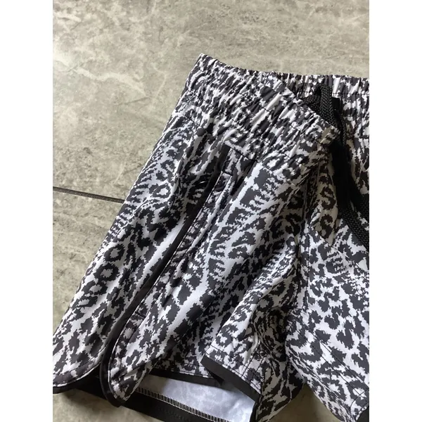 Niyama Sol Womens Sport Short Awesome Black White Leopard Print Small NEW - Image 6