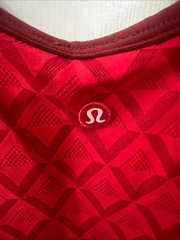 Lululemon Textured Mesh Tennis Tank - Image 7