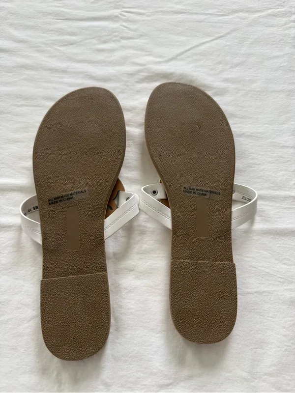 Dolce Vita Gotie White Cutout Thong‎ Sandals Women’s Size 10 - Image 2