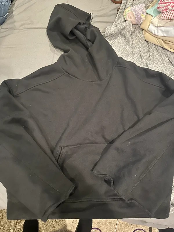 ALO black hoodie - Image 4