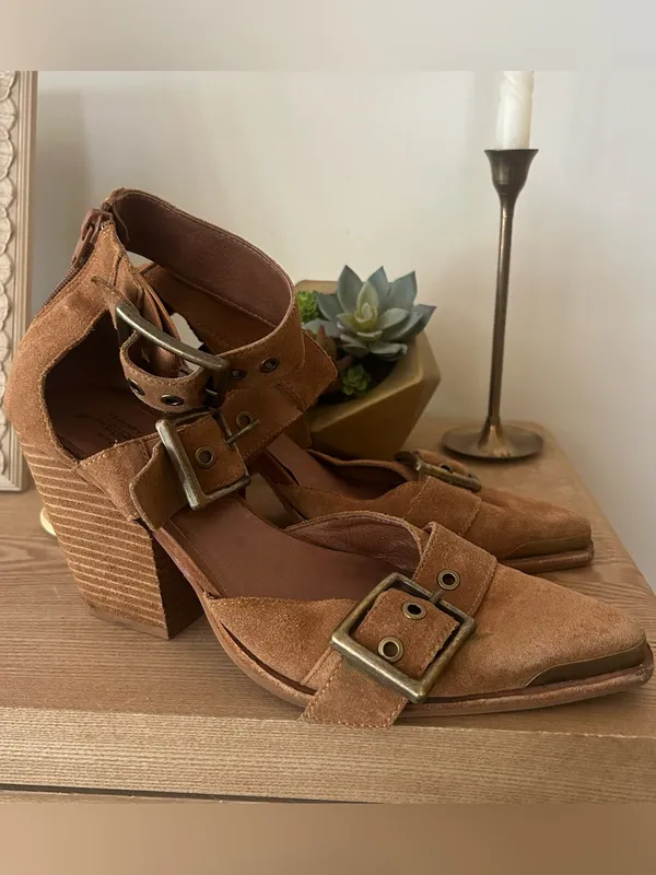 Jeffrey Campbell Free People Hendrix Heels Suede Leather Buckle Tan Brown Size 9 - Image 2