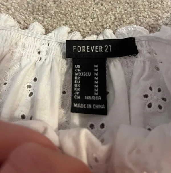 White Off the Shoulder Crop Top Size M - Image 2