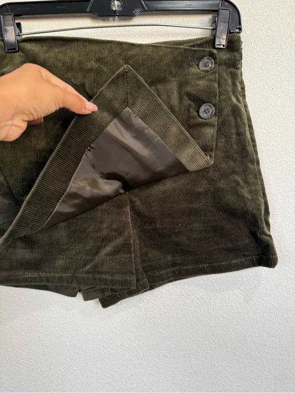 Love Tree Small Olive Green Corduroy Wrap Mini Skort Button Front Y2K Boho Fall - Image 3