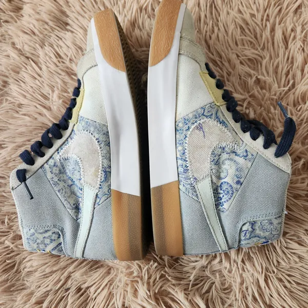 Nike Women's High-Top Sneakers - Blue and Yellow Size 6.5 - Image 11