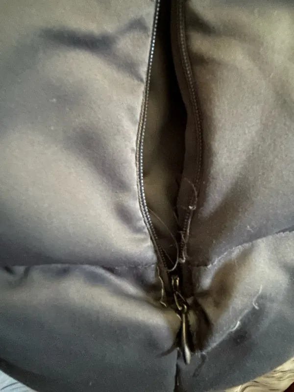 Calvin Klein Women’s Quilted Hooded Puffer Jacket with Faux Fur Trim XL - Image 6
